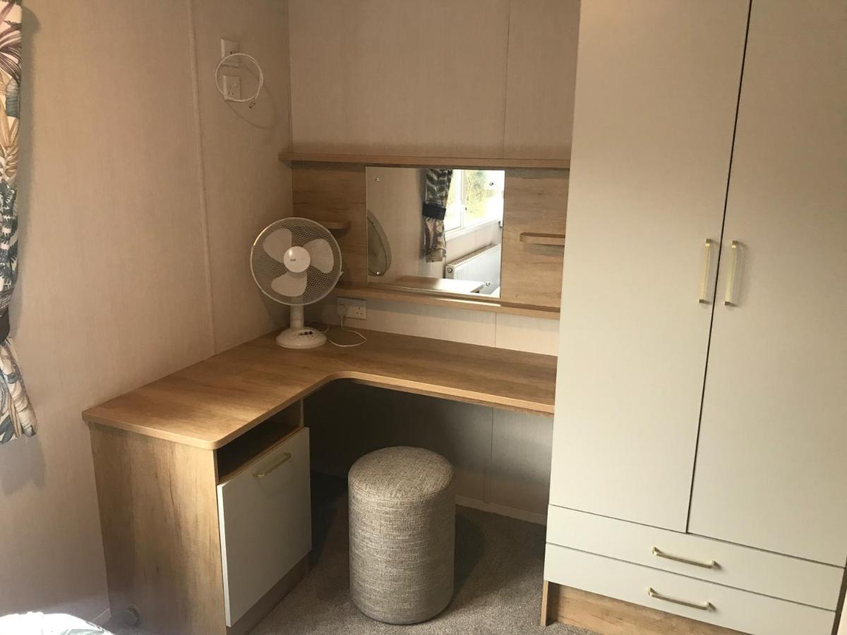 Flamingo Land Private Caravan - No 8 Cedarwood Hotel Kirby Misperton Ngoại thất bức ảnh
